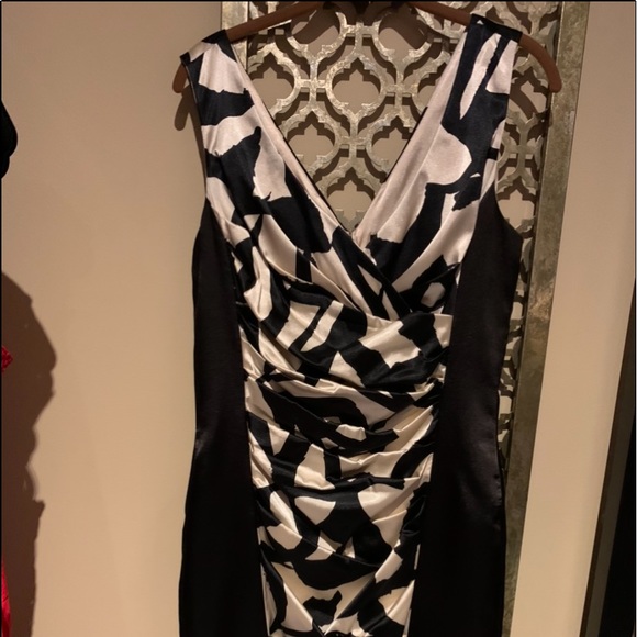 Slimming cocktail dress - Picture 1 of 3